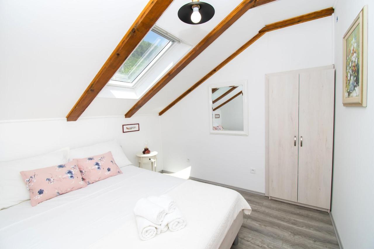 Apartment Rustika 스크라딘 외부 사진