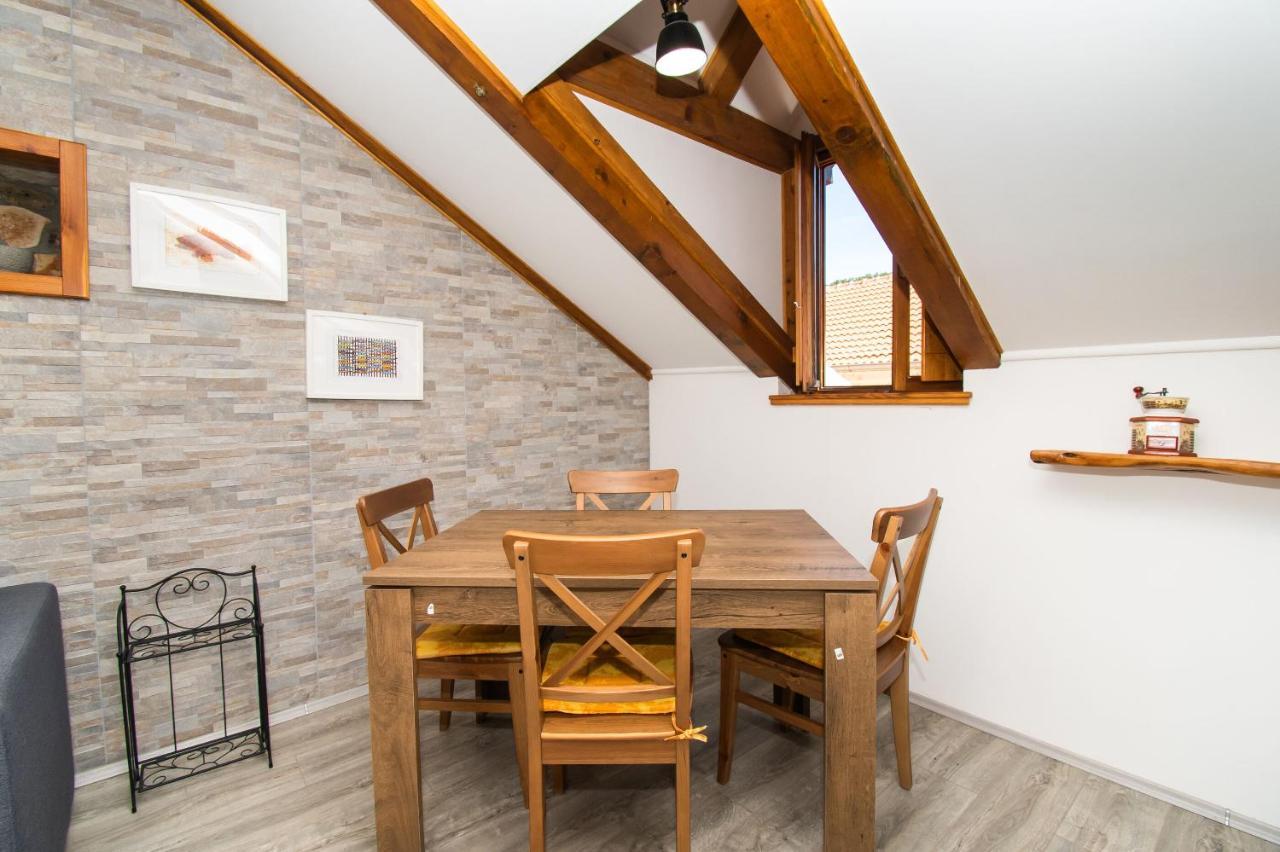 Apartment Rustika 스크라딘 외부 사진